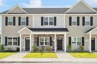 Building Photo - Marshall Farms Townhome Near Piney Green