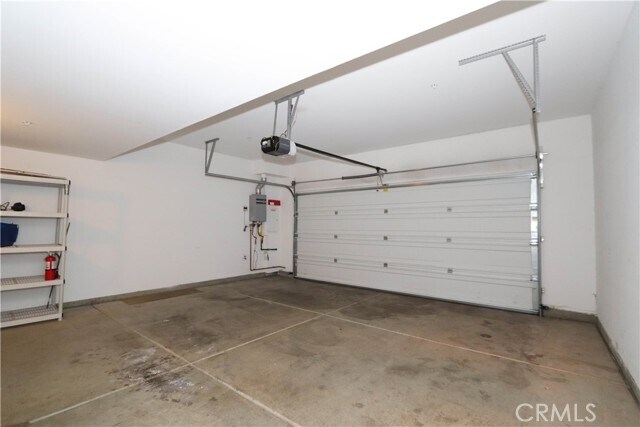 Building Photo - 163 E Commercial St