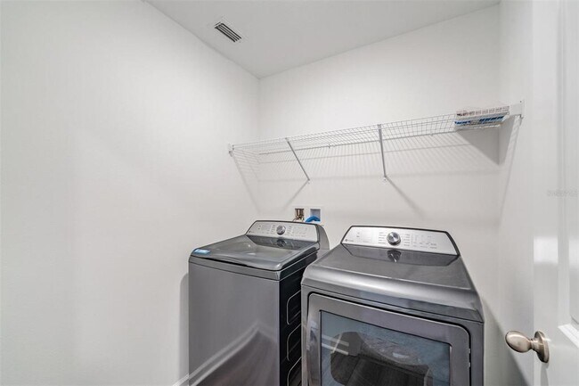 Building Photo - 35412 Eastbrook Ave