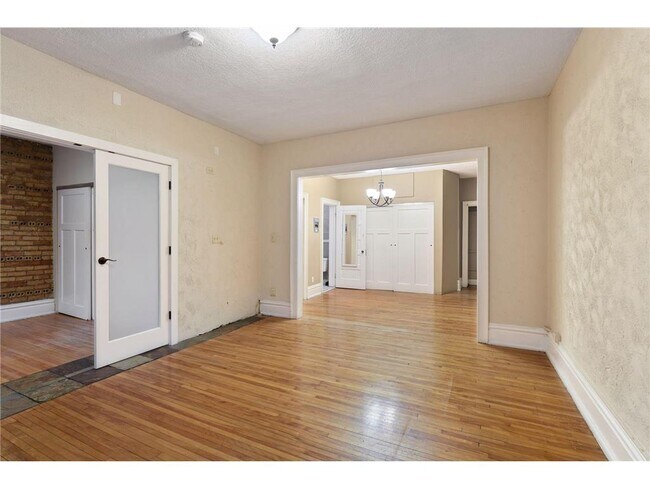 Building Photo - 1204 Harmon Pl