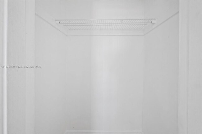 Building Photo - 3571 SW 10th St