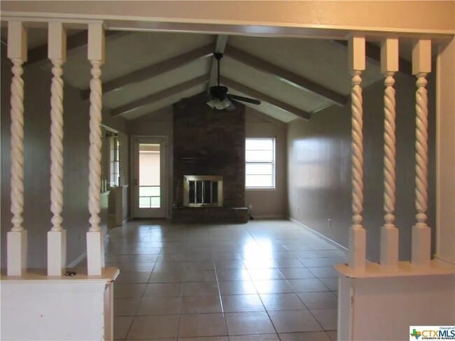 Building Photo - 801 Cagle Ln