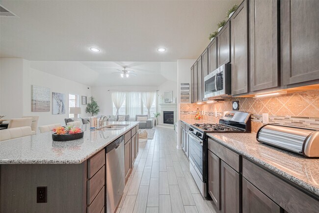 Building Photo - 5218 Windy Plantation Dr