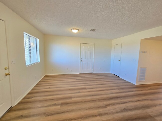 Building Photo - Beautifully Remodeled 2-Bedroom, 1-Bathroo...