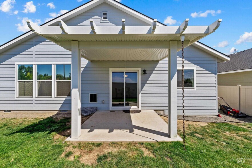 Building Photo - 6743 S Birch Creek Ave