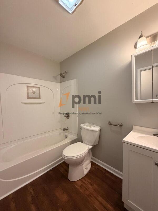 Building Photo - 774 Fox River Rd