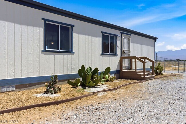 Building Photo - 4550 W Horn Rd