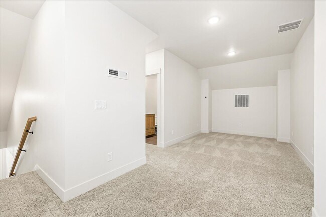 Building Photo - 3+3 Luxury Home in Eagle’s Prestigious Bellemeade Community
