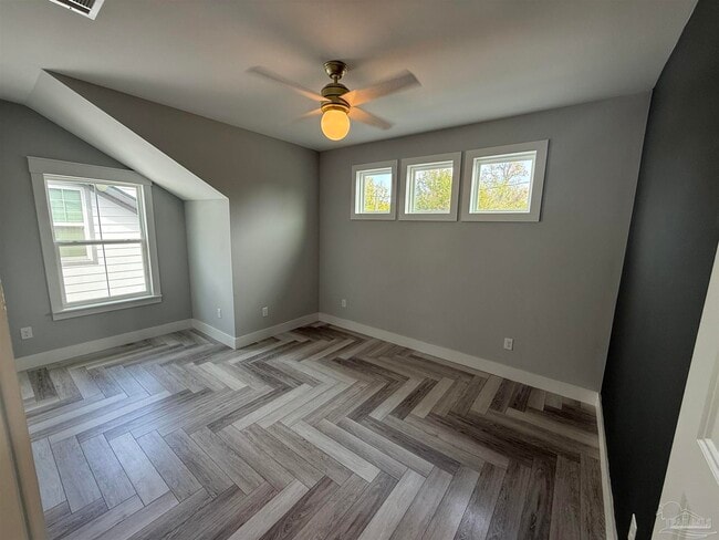 Building Photo - 1011 N K St