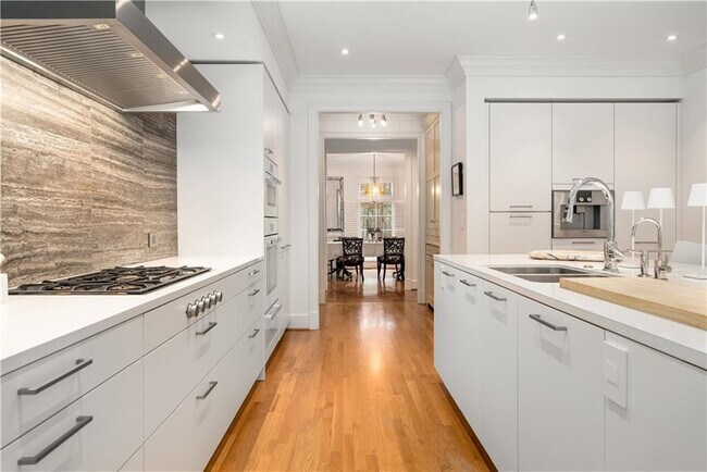 Building Photo - 4224 E Conway Dr NW