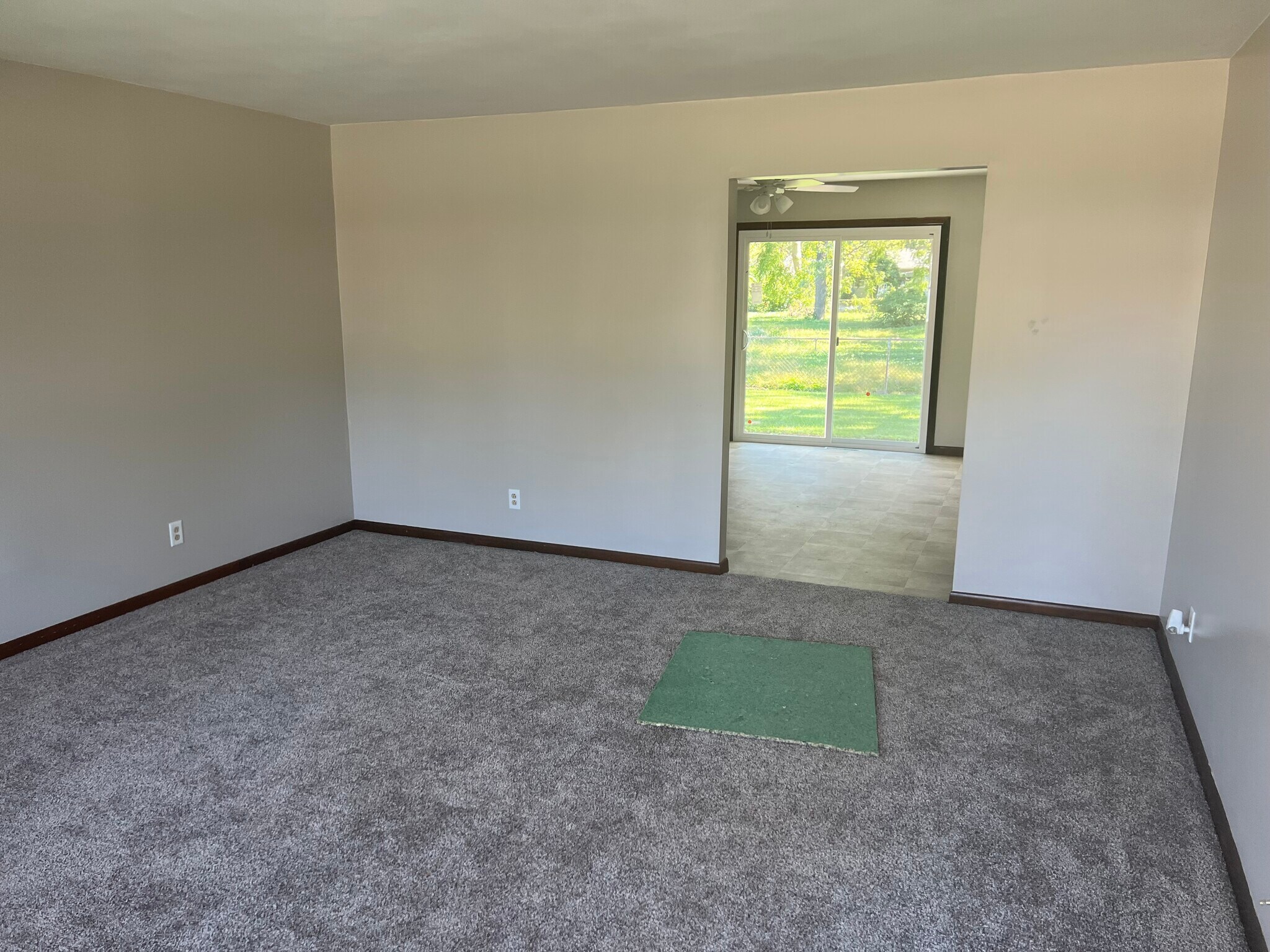 Building Photo - 1203 W Centre St