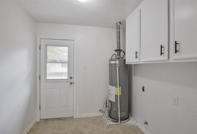 Building Photo - 3206 Cascade Creek Dr