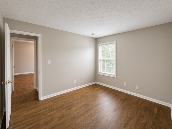 Building Photo - 323 Farm Pl Ct NE