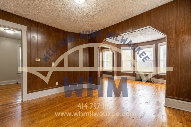 Building Photo - 2251 N 41st St