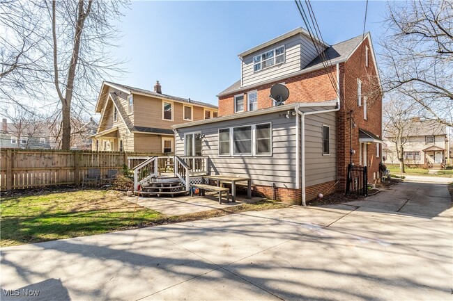 Building Photo - 2651 Shaker Rd