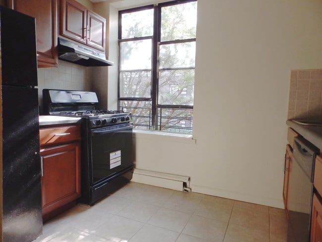 Building Photo - 1722 Caton Ave