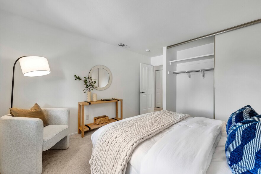 Building Photo - 39751 Bissy Cmn