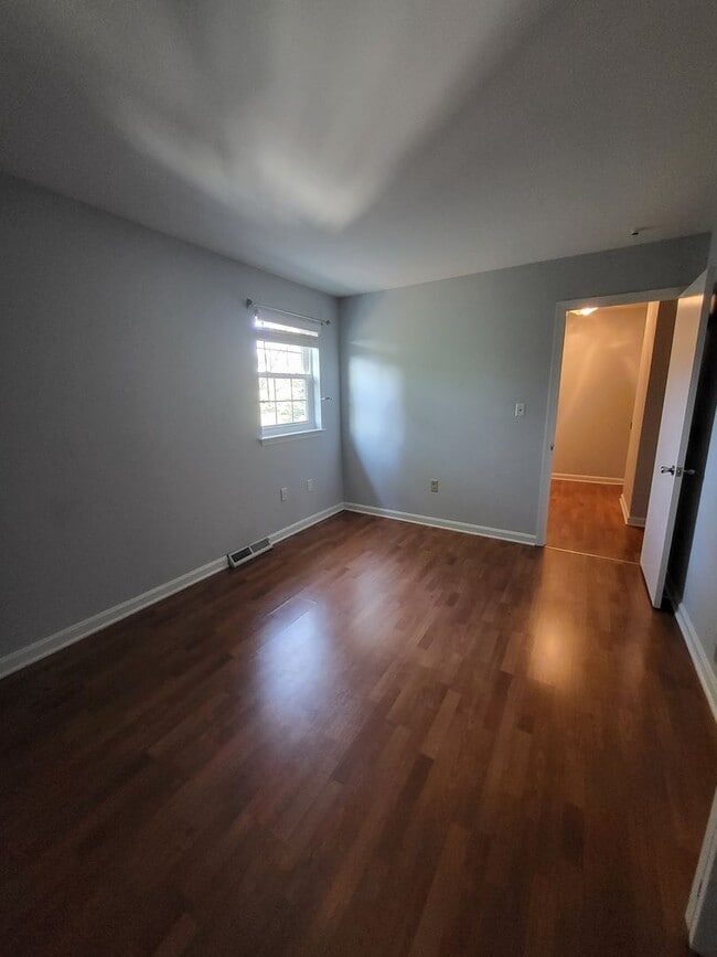 Building Photo - Well Maintained 3 Bedroom Townhome in East Lampeter Township