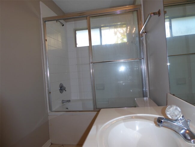 Building Photo - 6419 Diamond Rock Dr