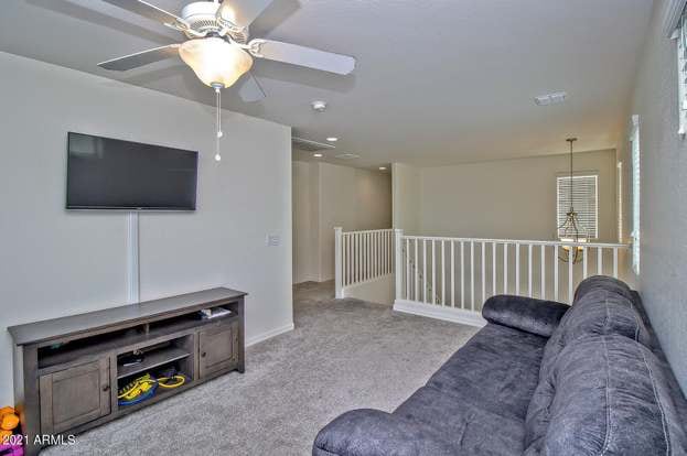 Building Photo - 2254 E University Dr