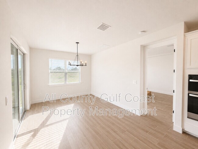 Building Photo - 168 Shady Edge Lp