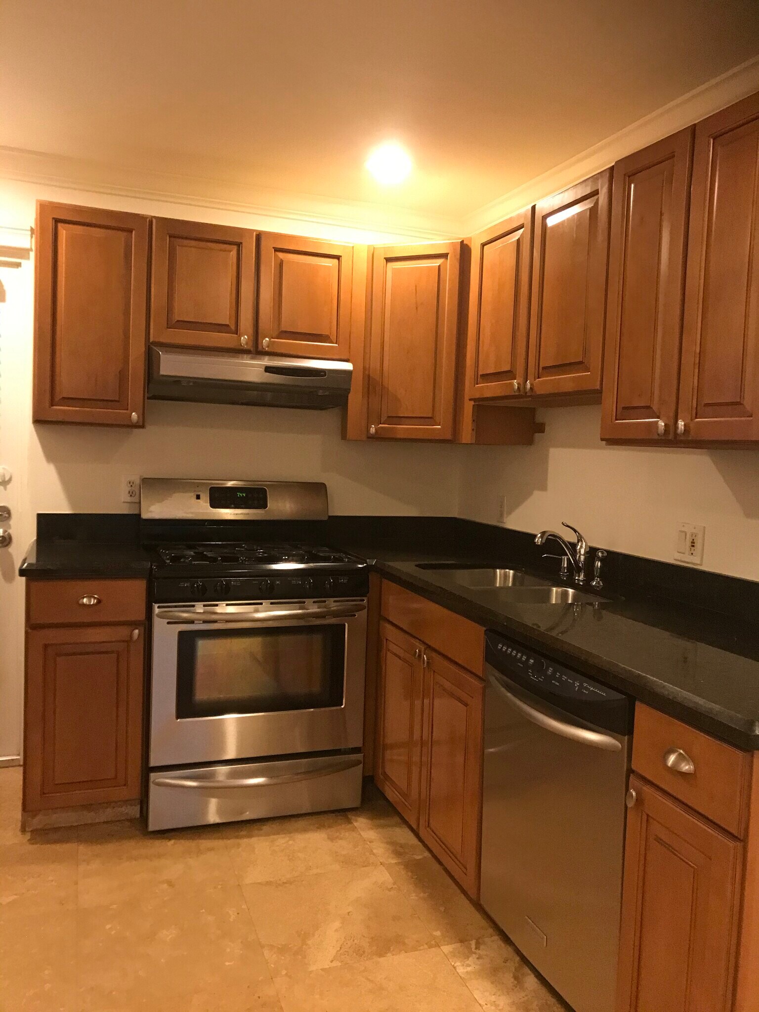 Building Photo - 247 Malverne Rd