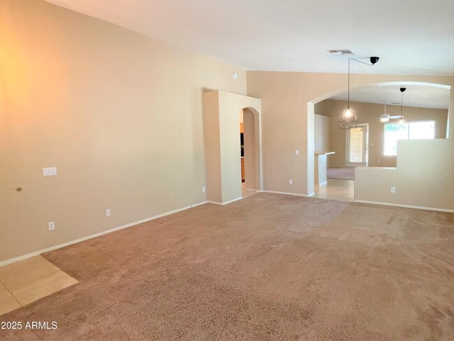 Building Photo - 8162 W Pontiac Dr