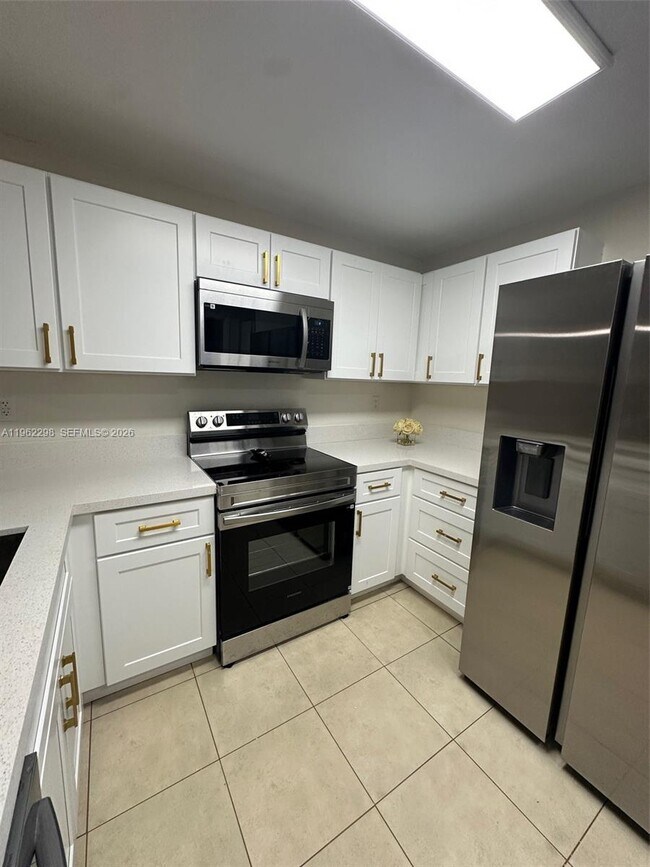 Building Photo - 210 SW 11th St