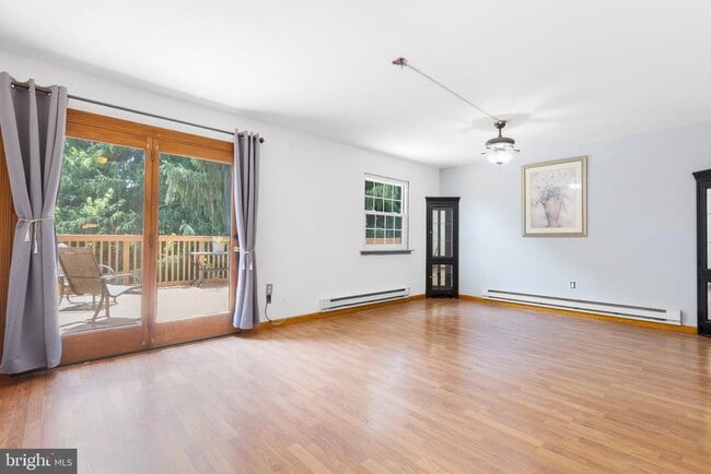 Building Photo - 172 Stirling Ct