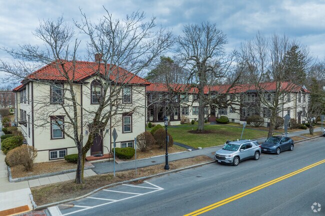 98-102 Main St - Caronel Court Condominiums