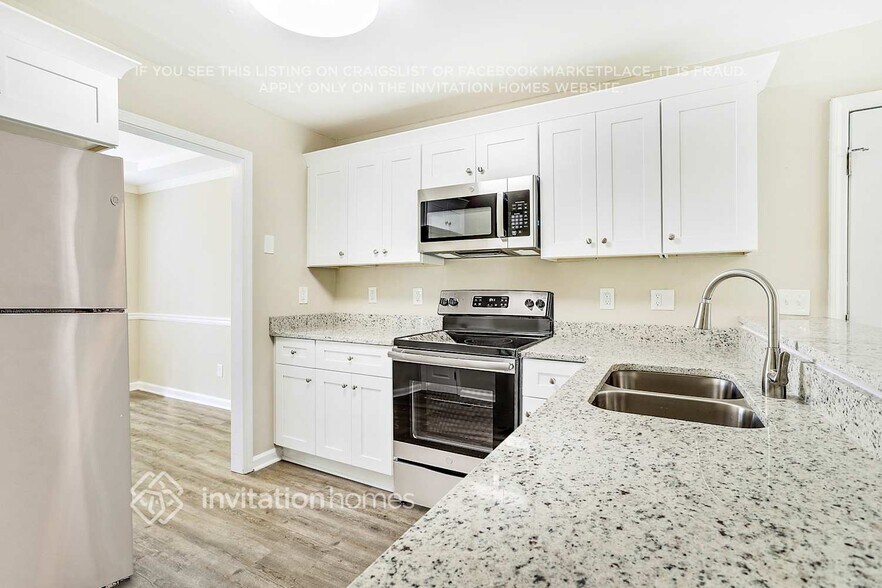 Building Photo - 510 Antebellum Dr SW