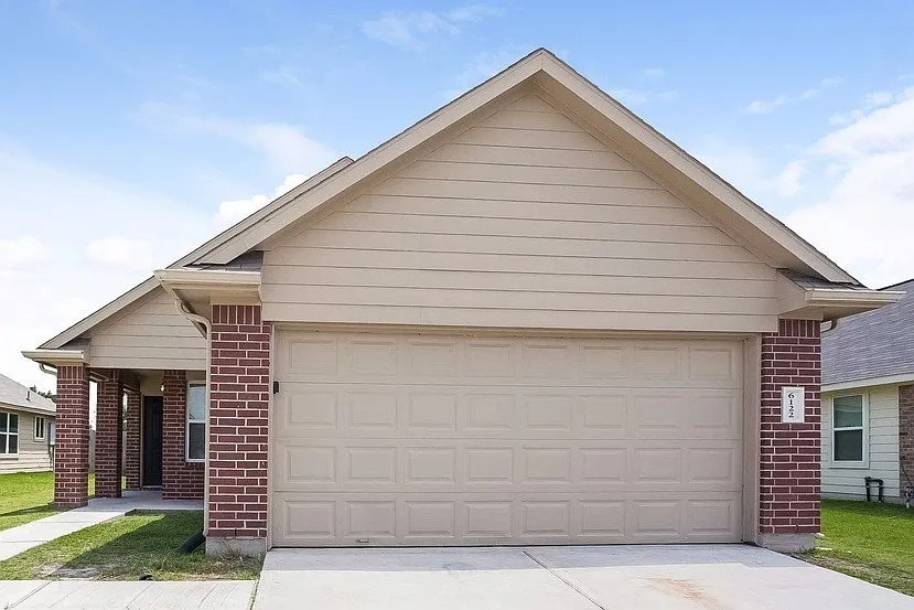 Building Photo - 6122 El Granate Dr