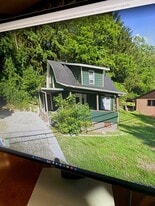 Building Photo - 87 Smithtown Rd