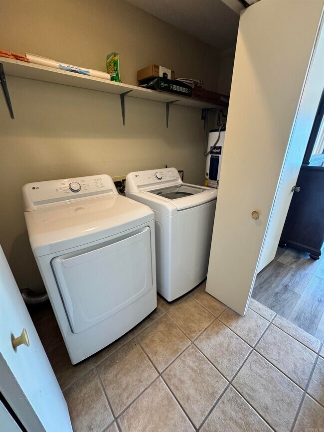 Building Photo - 5371 Central Ave