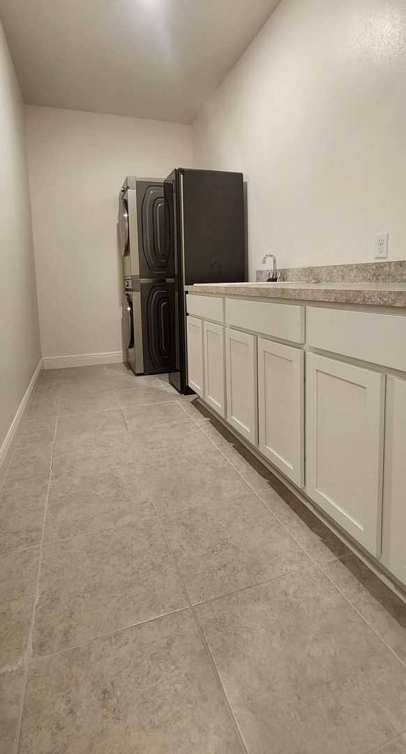 Building Photo - 13795 SW 137th Ct