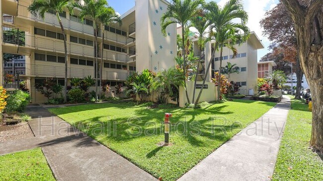 Building Photo - 933 Kaheka St