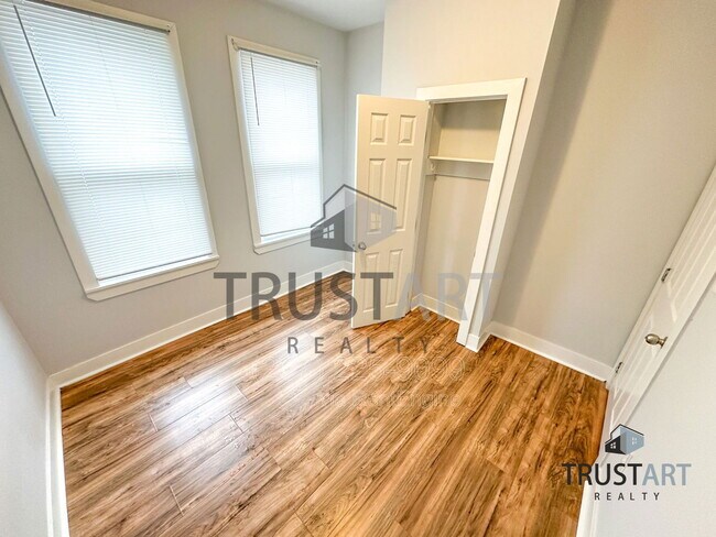 Building Photo - 2515 N Natrona St