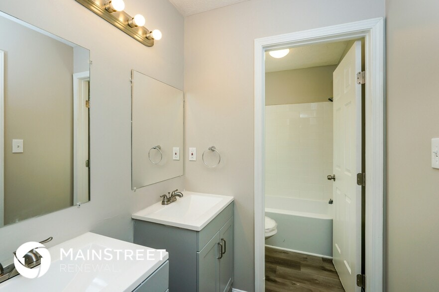 Building Photo - 7703 Texlyn Ct