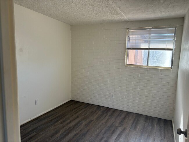 Building Photo - 3312 S Kolb Rd