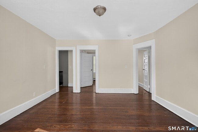 Building Photo - 40-44 Vine Street Unit 3