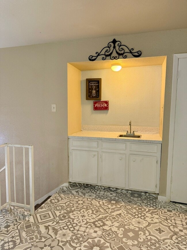 Building Photo - 12282 Wild Pine Dr