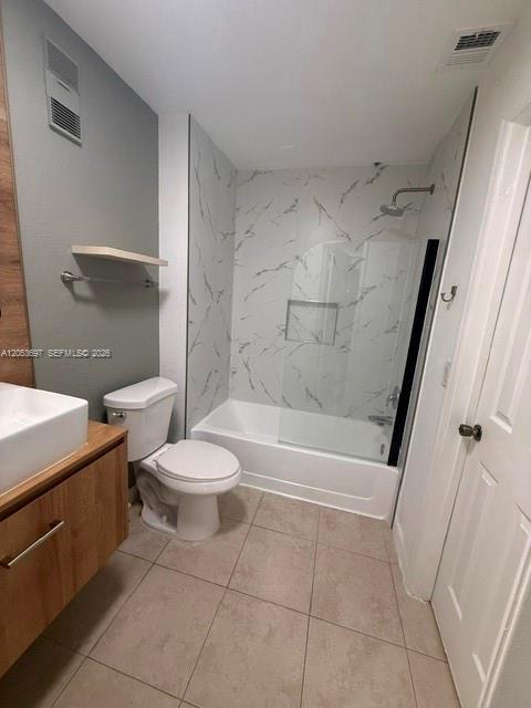 Building Photo - 3410 Pinewalk Dr N