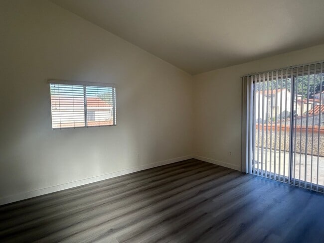 Building Photo - Spacious Double Master Suites Condo for Rent in Quiet Neighborhood in City of La Puente