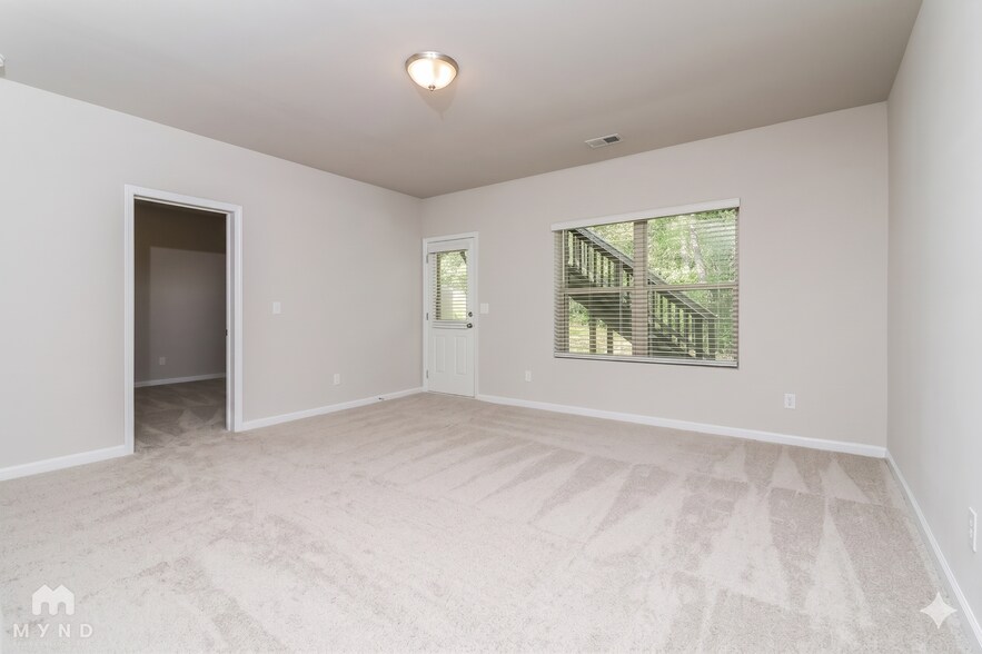 Building Photo - 222 Omega Ct