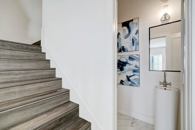 Building Photo - Contemporary Comfort with Designer Finishes