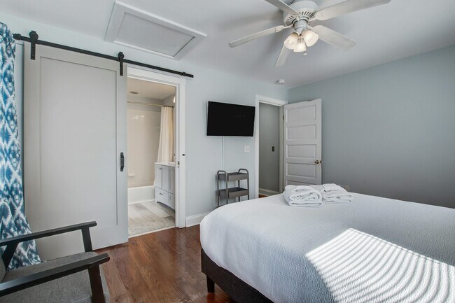 Building Photo - Hampden CHS