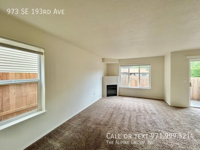 Building Photo - 973 SE 193rd Ave