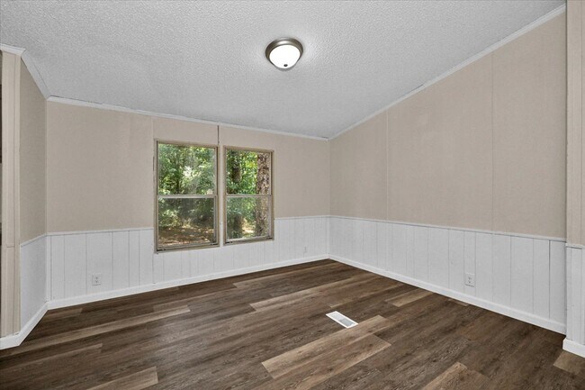 Building Photo - 575 Milligan Rd