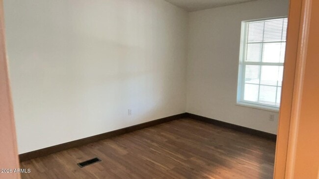Building Photo - 47832 N 18th Ave