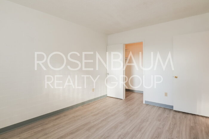 Building Photo - 1518 E Hedrick Dr